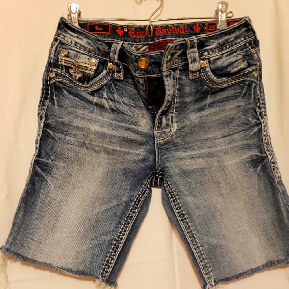 Cut off shorts